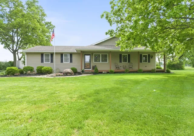 Homes for sale in Lebanon, OH | 4058 Utica Rd, Lebanon, OH 45036 | MLS# 1878216