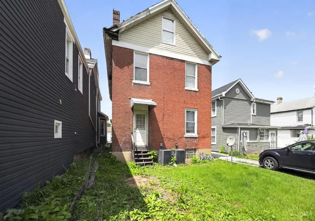 3rd image of 5906 Highland Ave, Elmwood Place, OH 45216