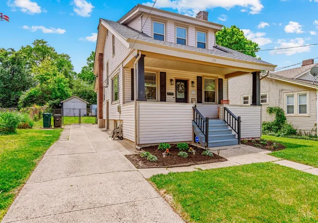 Homes for sale in Cincinnati, OH | 191 Sturgis Ave, Cincinnati, OH 45217 | MLS# 1878507