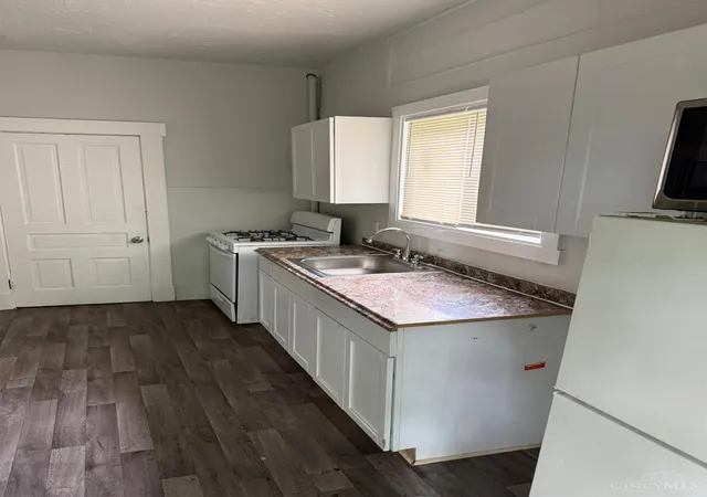 16th image of 1037 S 2nd St, Hamilton, OH 45011 | MLS# 1878418