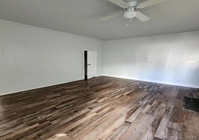 5th image of 1037 S 2nd St, Hamilton, OH 45011