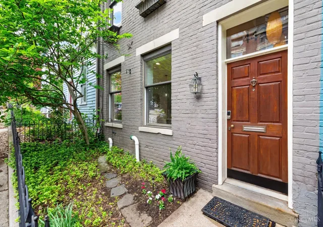 Homes for sale in Cincinnati, OH | 443 Milton St, Cincinnati, OH 45202 | MLS# 1878386
