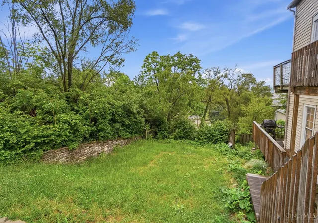 3rd image of 17 Estelle St, Cincinnati, OH 45219 | MLS# 1876894