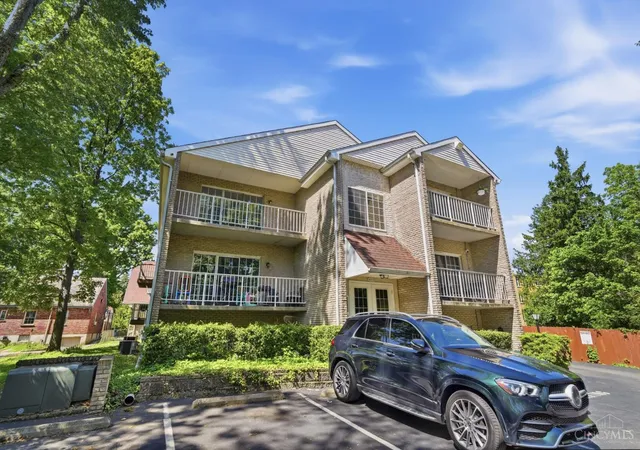 Homes for sale in Cincinnati, OH | 4816 Glenway Ave #10, Cincinnati, OH 45238 | MLS# 1878575