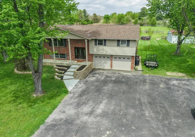 Homes for sale in Union Twp, OH | 5639 Us Hwy 22 Ne, Union Twp, OH 43160 | MLS# 1877227