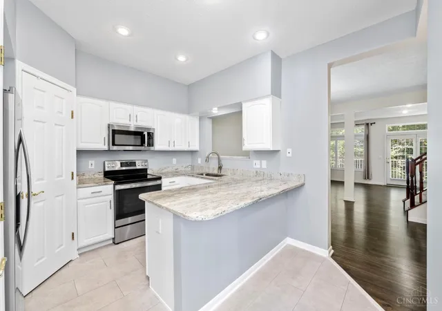 4th image of 5927 Castlewood, Miami Twp, OH 45150 | MLS# 1878655