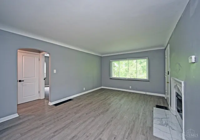 Homes for sale in Cincinnati, OH | 1403 Shenandoah Ave, Cincinnati, OH 45237 | MLS# 1878636
