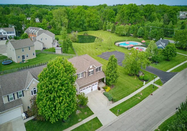 Homes for sale in Hamilton Twp, OH | 7485 Macaulay Blvd, Hamilton Twp, OH 45039 | MLS# 1878847