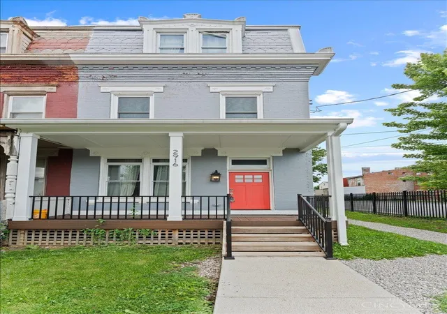 Homes for sale in Cincinnati, OH | 2916 Hackberry St, Cincinnati, OH 45206 | MLS# 1878711