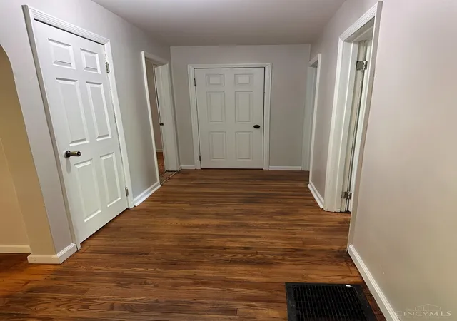 Photo 4 of Sale Pending at 6723 Hamilton Mason Rd, West Chester, OH 45069 | MLS# 1878799 | Listing updated on 2026-08-28