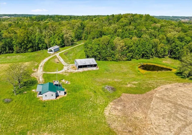 Homes for sale in Hillsboro, OH | 8598 W Deadfall Rd, Hillsboro, OH 45133 | MLS# 1878912