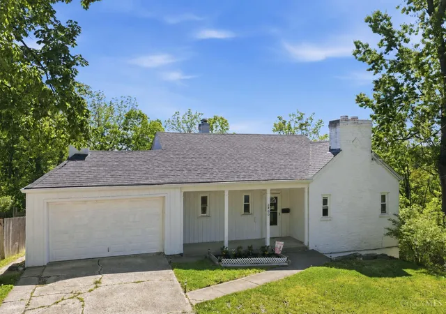 Homes for sale in Cincinnati, OH | 2400 Homestead Pl, Cincinnati, OH 45211 | MLS# 1878121