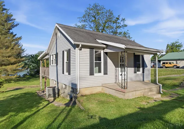 Photo 4 of Single family home for sale at 623 Lower N 2nd St, Ripley, OH 45167 | MLS# 1879105 | Listing updated on 2026-07-21