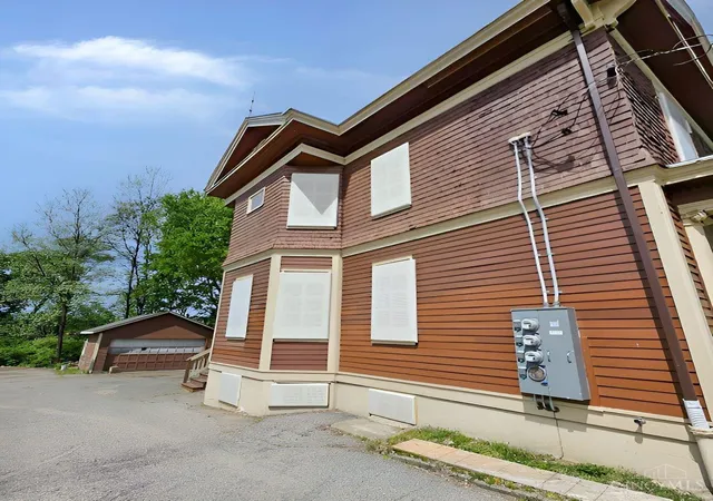 Homes for sale in Cincinnati, OH | 713 Elberon Ave, Cincinnati, OH 45205 | MLS# 1879166