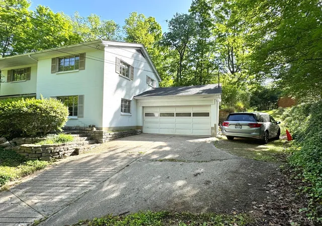 Homes for sale in Anderson Twp, OH | 7034 Bridges Rd, Anderson Twp, OH 45230 | MLS# 1879125