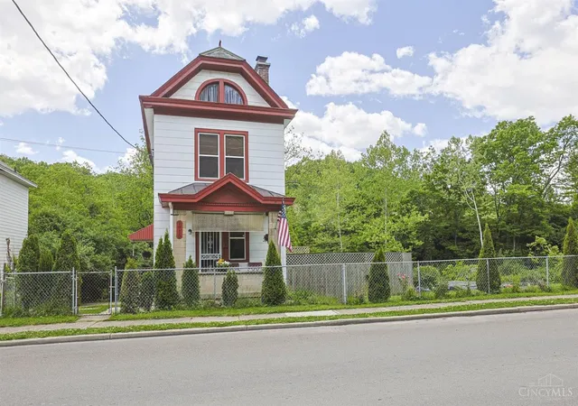 Single family home for sale at 1915 W Fork Rd, Cincinnati, OH 45223 | MLS# 1879247
