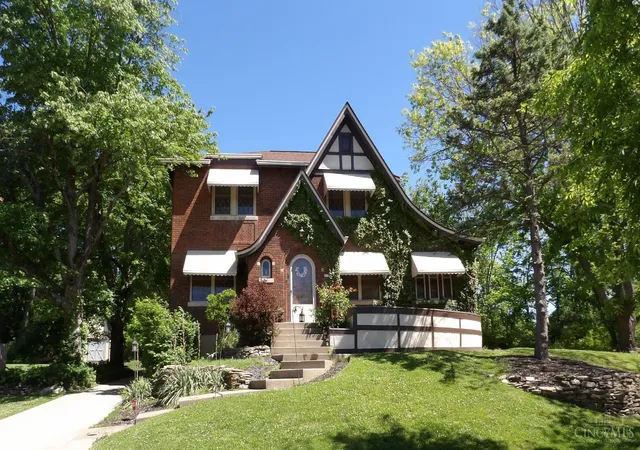 2nd image of 4308 Schulte Dr, Cincinnati, OH 45205 | MLS# 1879373