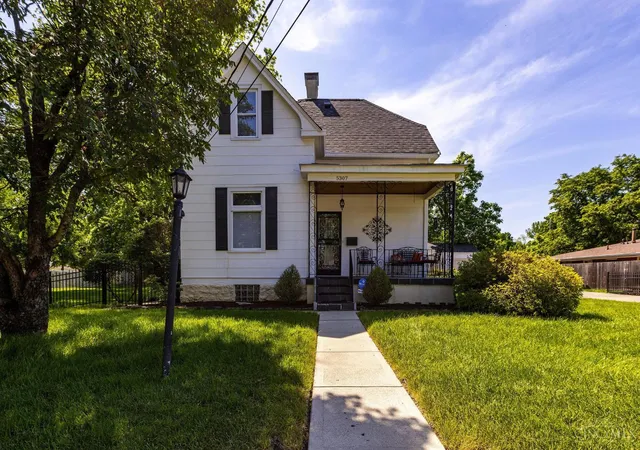 Homes for sale in Cincinnati, OH | 5307 Ebersole Ave, Cincinnati, OH 45227 | MLS# 1879386