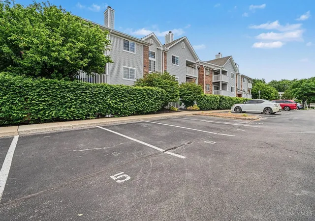 Homes for sale in Loveland, OH | 410 Carrington Ln #311, Loveland, OH 45140 | MLS# 1879433