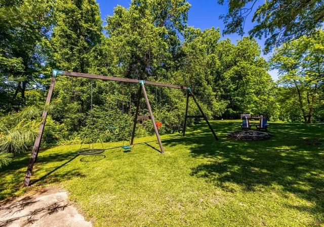 Homes for sale in Colerain Twp, OH | 6680 Springdale Rd, Colerain Twp, OH 45247 | MLS# 1879484