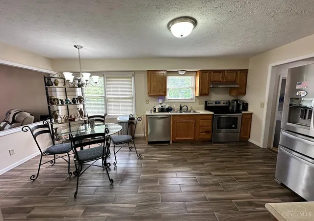 Photo 3 of Single family home for sale at 7238 Sundance Cir, West Chester, OH 45069 | MLS# 1879485 | Listing updated on 2026-09-11