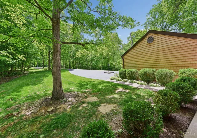 3rd image of 13 Cherokee Trl, New Richmond, OH 45157 | MLS# 1879500