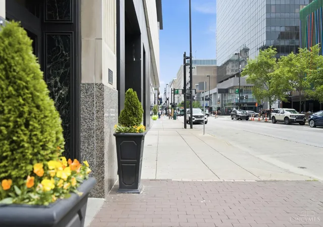 Homes for sale in Cincinnati, OH | 26 E Sixth St #803, Cincinnati, OH 45202 | MLS# 1879587