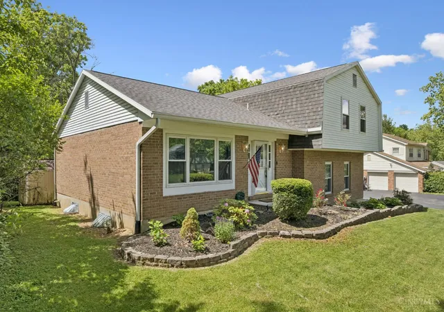Homes for sale in Milford, OH | 1073 Marla Dr, Milford, OH 45150 | MLS# 1879674