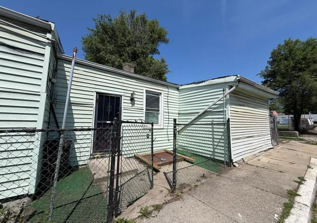 Homes for sale in Cincinnati, OH | 830 Livingston St, Cincinnati, OH 45214 | MLS# 1879729