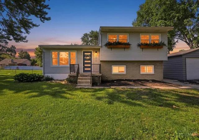 1st image of 6611 Hendrickson Rd, Middletown, OH 45044 | MLS# 1879911