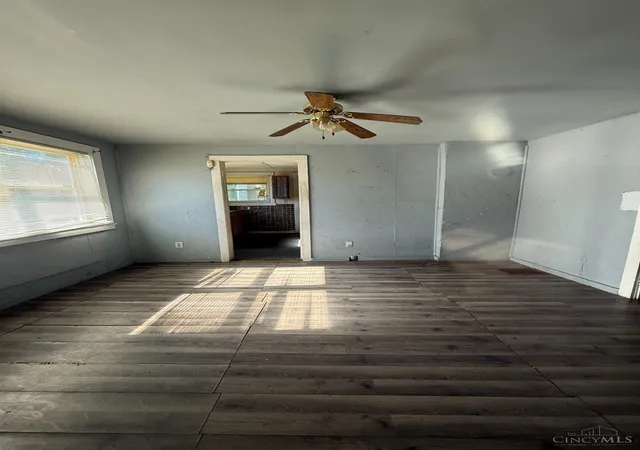 Photo 4 of Single family home for sale at 955 Simmons Ave, Lincoln Heights, OH 45215 | MLS# 1879822 | Listing updated on 2026-09-03