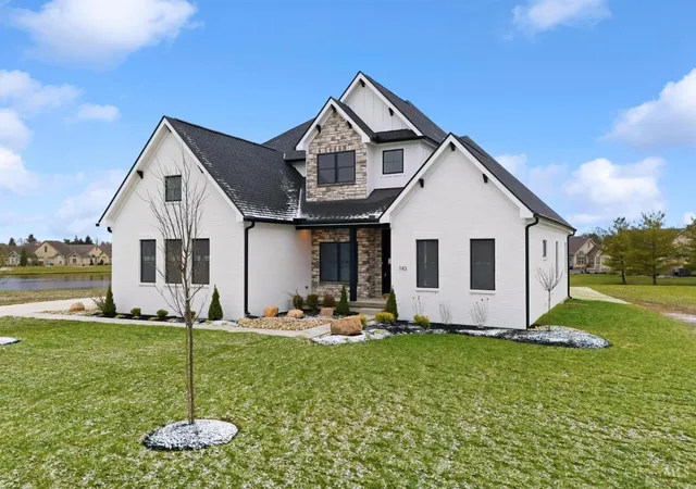 Photo 2 of Single family home for sale at 2729 Beal Rd, Franklin, OH 45005 | MLS# 1878388 | Listing updated on 2026-05-22
