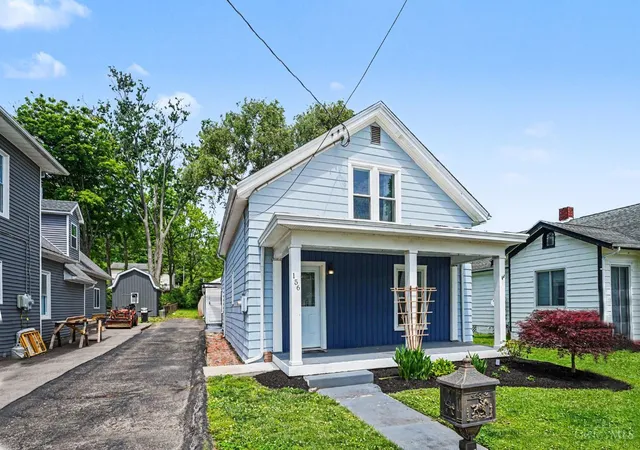 4th image of 156 S 2Nd St, Williamsburg, OH 45176 | MLS# 1879981