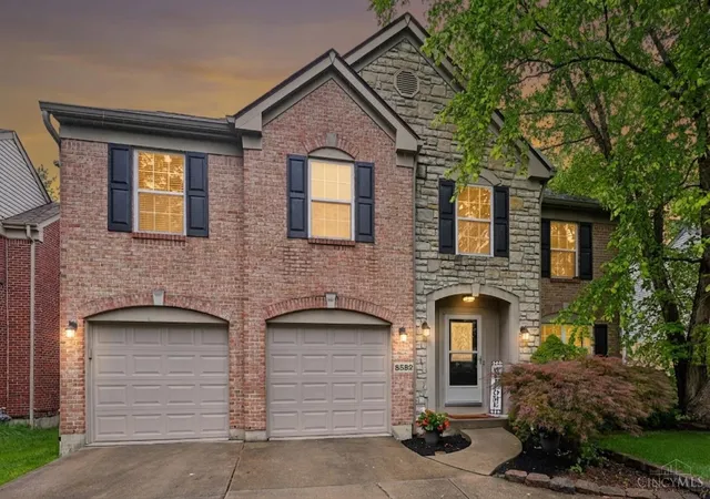 Homes for sale in Anderson Twp, OH | 8592 Sunmont Dr, Anderson Twp, OH 45255 | MLS# 1880029