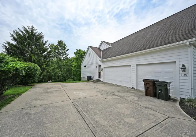Homes for sale in Anderson Twp, OH | 3130 Wolf Run Ct, Anderson Twp, OH 45244 | MLS# 1880134
