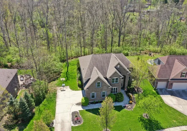 Homes for sale in Anderson Twp, OH | 431 Trailview Ct, Anderson Twp, OH 45244 | MLS# 1880159