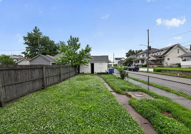 5th image of 2074 Benninghofen Ave, Hamilton, OH 45015 | MLS# 1878866