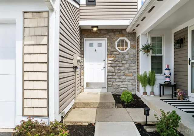 5th image of 732 Stoneharbor Ln, Hamilton Twp, OH 45039 | MLS# 1880125