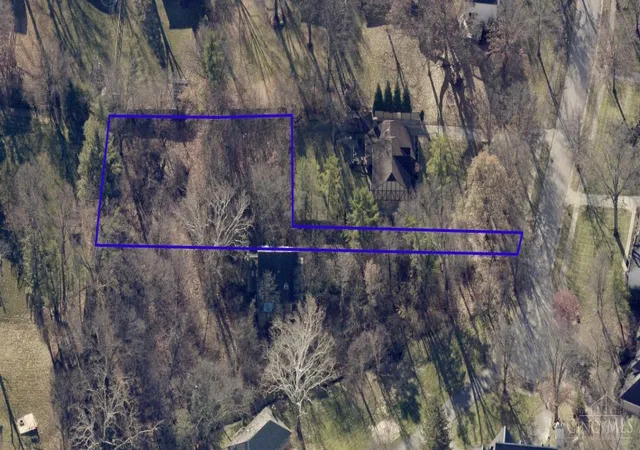 13th image of 10420 Grandoaks Ln, Cincinnati, OH 45242 | MLS# 1880184
