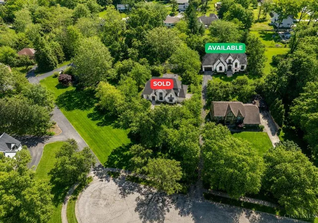 2nd image of 10420 Grandoaks Ln, Cincinnati, OH 45242 | MLS# 1880184