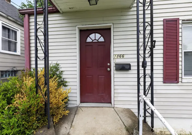 Homes for sale in Cincinnati, OH | 1866 Ashbrook Dr, Cincinnati, OH 45238 | MLS# 1878482
