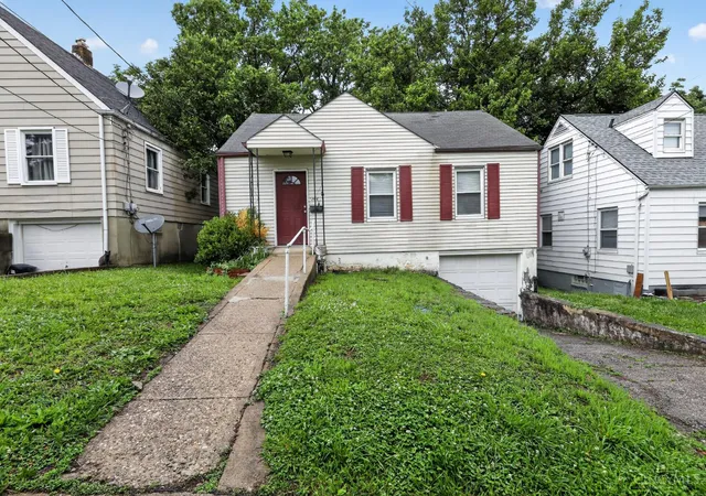 5th image of 1866 Ashbrook Dr, Cincinnati, OH 45238 | MLS# 1878482