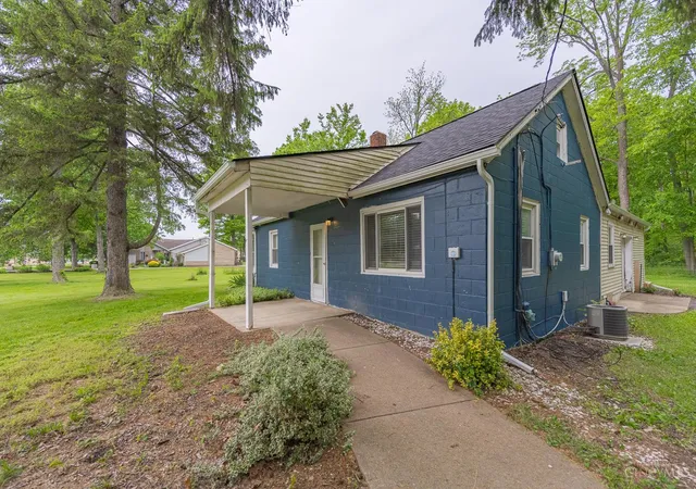 3rd image of 115 N Clayton Rd, New Lebanon, OH 45345 | MLS# 1880266