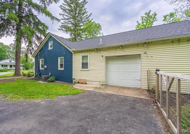 4th image of 115 N Clayton Rd, New Lebanon, OH 45345 | MLS# 1880266