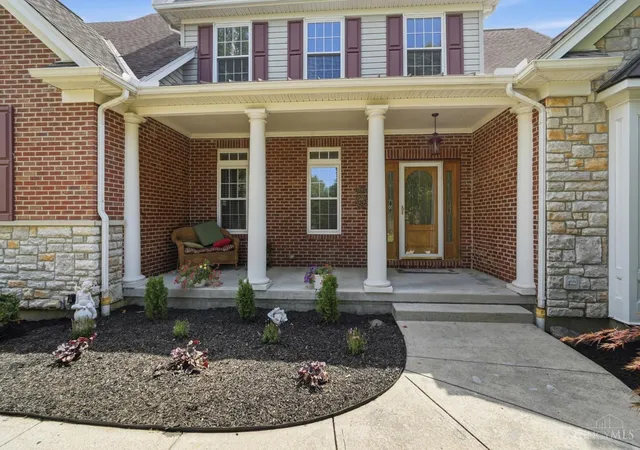 Photo 3 of Sale Pending at 6641 Palmer Pl, Loveland, OH 45140 | MLS# 1874633 | Listing updated on 2026-09-30