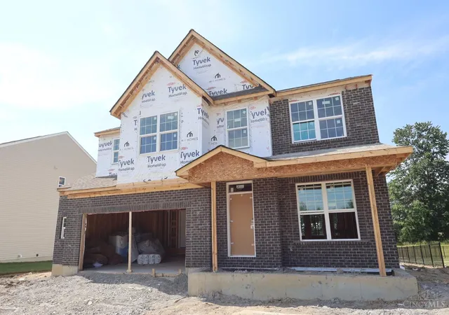 Photo 2 of Sale Pending at 1765 Goldfinch Ln #75, Miami Twp, OH 45150 | MLS# 1880404 | Listing updated on 2026-08-19