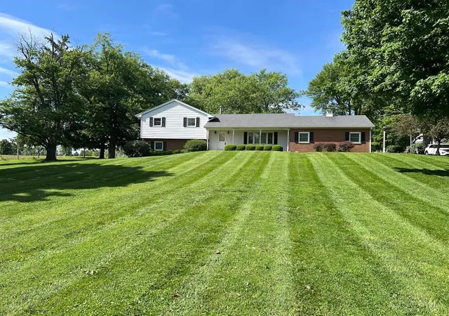 Homes for sale in Monroe, OH | 7180 Carson Rd, Monroe, OH 45044 | MLS# 1880319