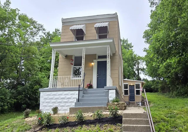 Homes for sale in Cincinnati, OH | 2824 Sterrett Ave, Cincinnati, OH 45204 | MLS# 1880364