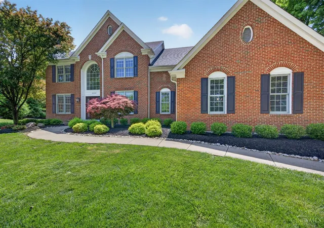 Homes for sale in Anderson Twp, OH | 8105 Wycliffe Dr, Anderson Twp, OH 45244 | MLS# 1880152