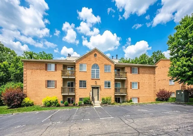 Homes for sale in Fairfield, OH | 1570 Gelhot Dr #112, Fairfield, OH 45014 | MLS# 1880424